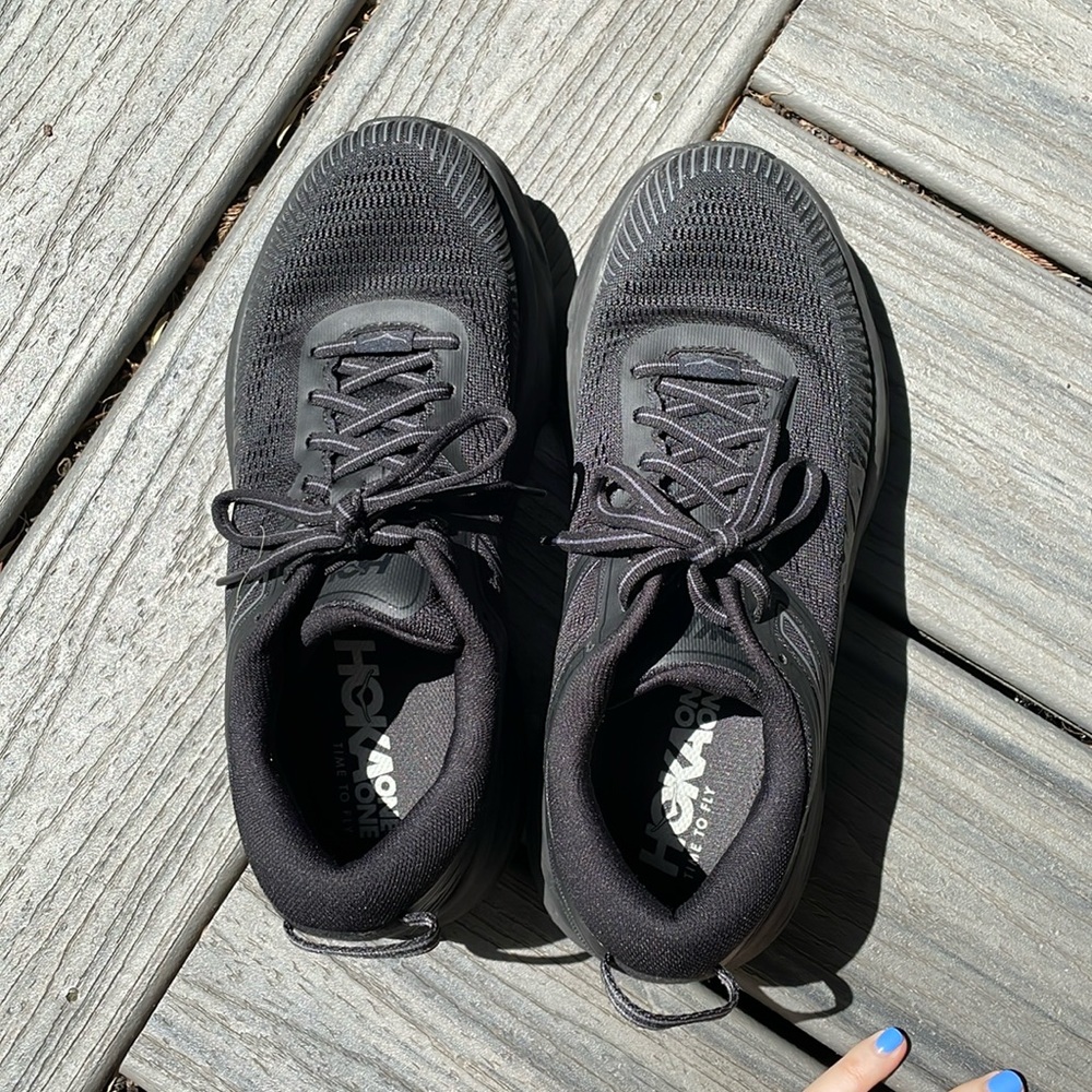 Hoka bondi 8 sneakers